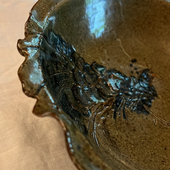 Stoneware Pottery Bowl Peacock Design Signed - Picture 4 of 8